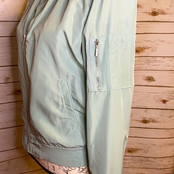 Forever21 Contemporary Light Women Jacket - Picture 3 of 10